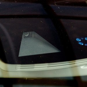 Araçlardaki ön cam kameralarının kalibrasyonu